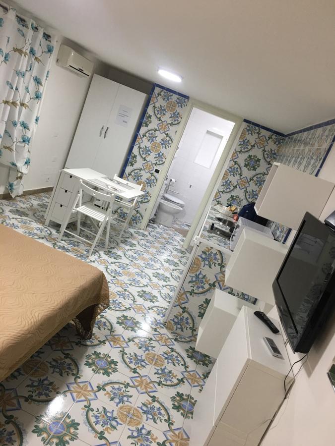 La Corte Del Re Borbone Acomodação com café da manhã Caserta Exterior foto